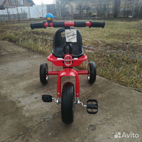 Трёхколёсный велосипед