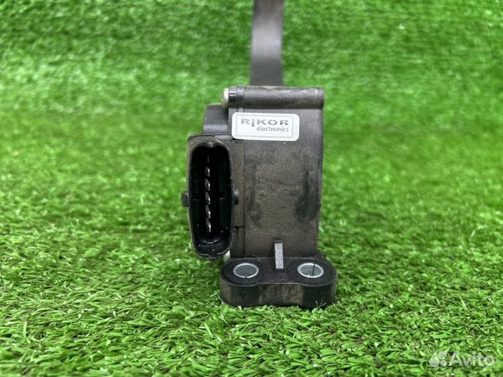 Педаль газа Ваз Vesta Cross универсал 21129 2018