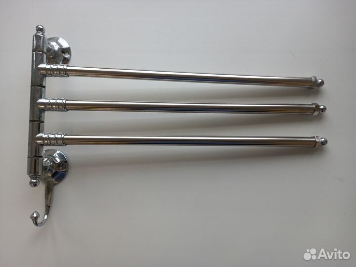 Вешалка металлическая для полотенец