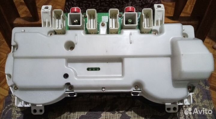 Панель приборов на Тойоту