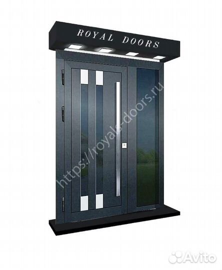 Входная металлическая дверь в дом