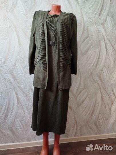 Новый костюм (платье + жакет)