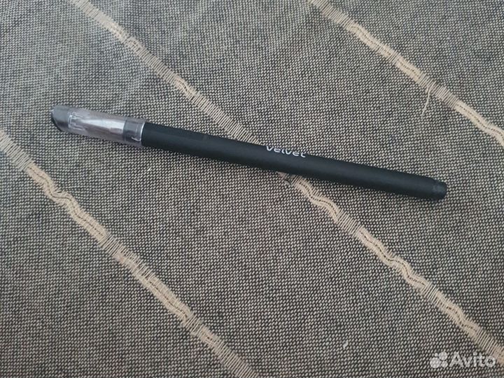 Черная ручка