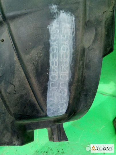Подкрылок передний правый nissan xtrail