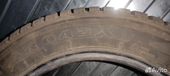 RoadX RX Frost WH12 215/55 R16