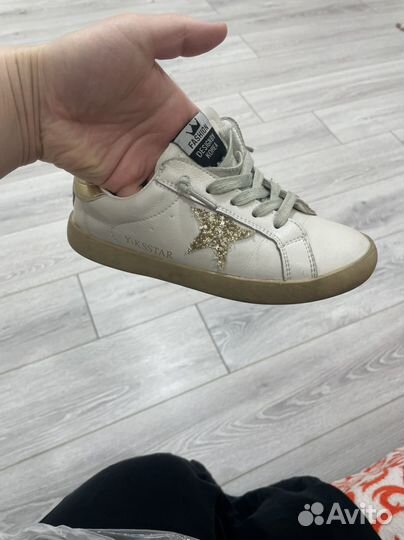 Кроссовки для девочки