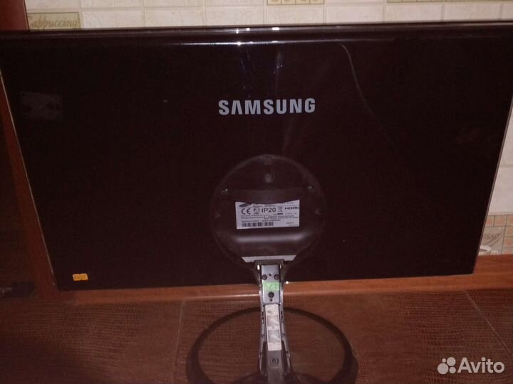 Монитор Samsung 27 дюймов. Проблемы с матрицей