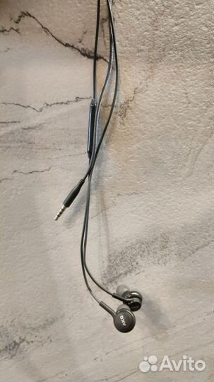 Наушники Samsung AKG