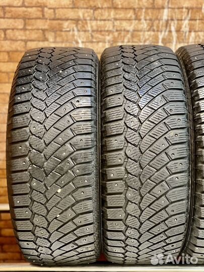 Gislaved Nord Frost 200 215/60 R16