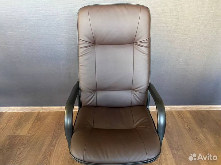 Компьютерное кресло новое