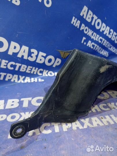 Пыльник двигателя Ваз Лада Гранта седан 11186 2015