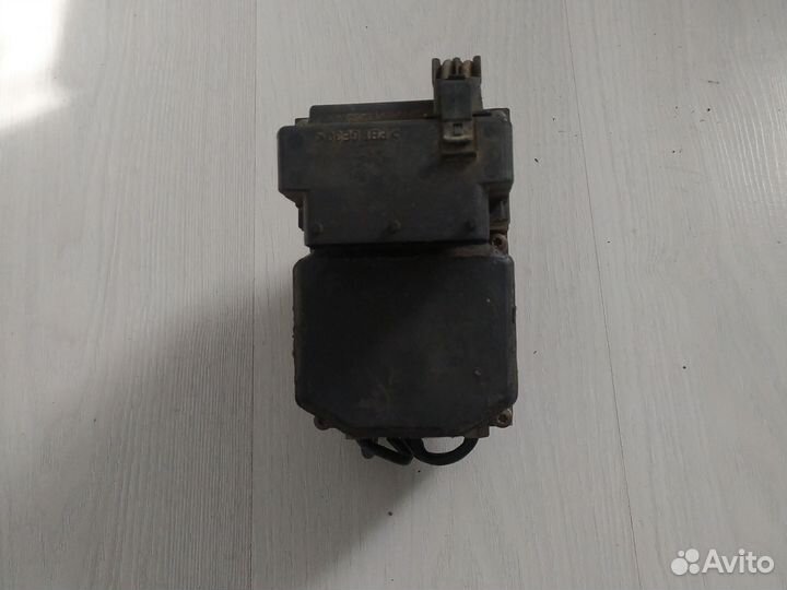 Блок ABS Bosch 8E0614111C