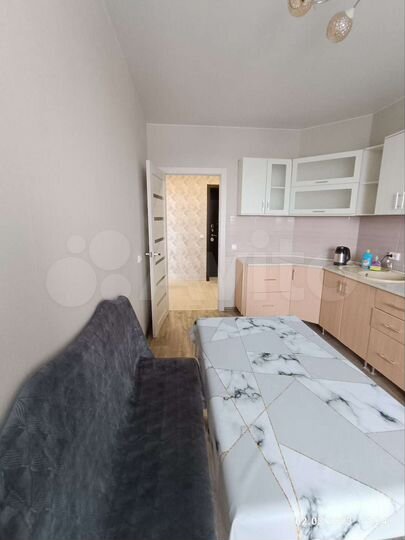 1-к. квартира, 42 м², 7/17 эт.