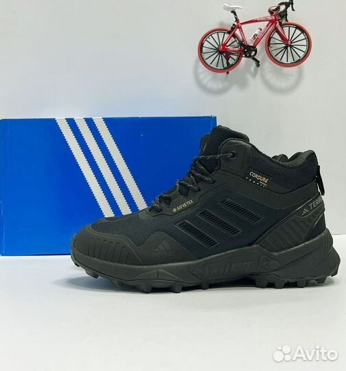 Кроссовки Adidas Terrex зимние