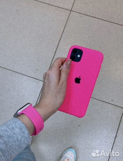 Чехол Silicone Case на iPhone 11 с бархатом внутри