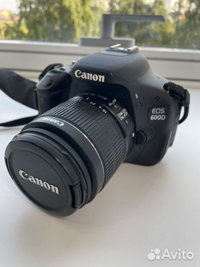 Зеркальный фотоаппарат