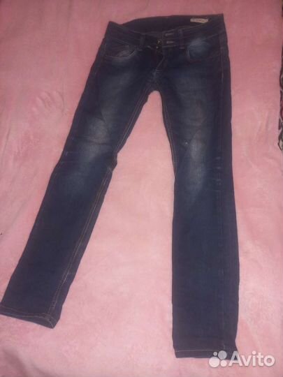 Джинсы женские размер М terranova