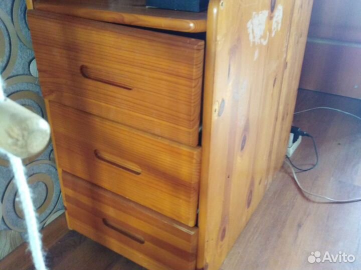 Разобранная детская кроватка