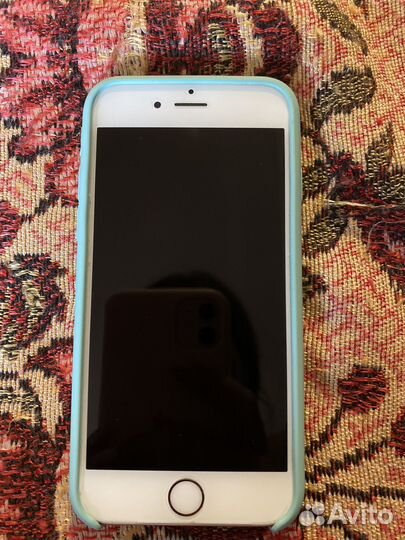 Телефон iPhone 6s