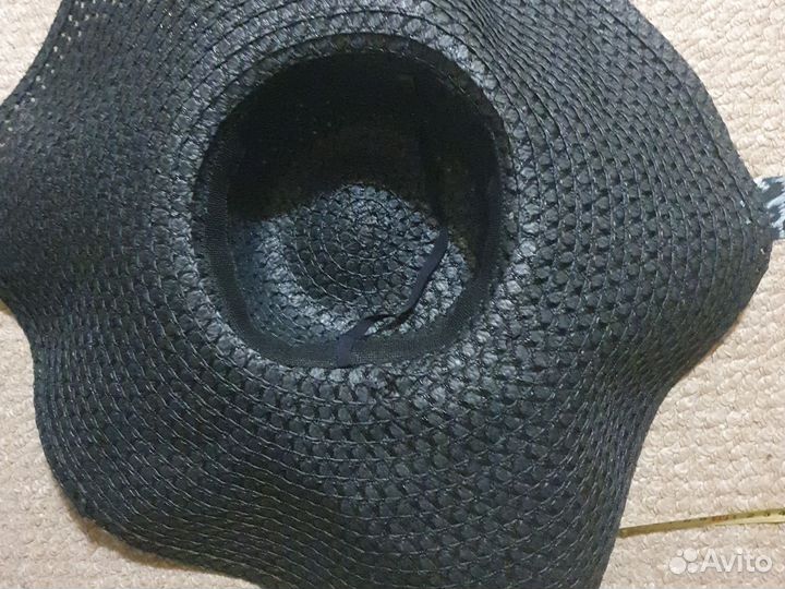 Шляпа с широкими полями