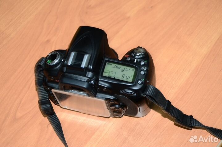 Nikon D90 Body + ещё