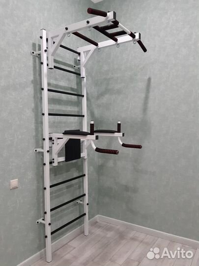 Шведская стенка с турником и брусьями