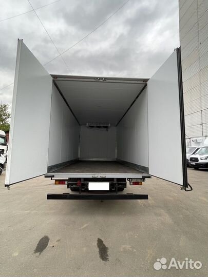 Mitsubishi Fuso Canter, 2022