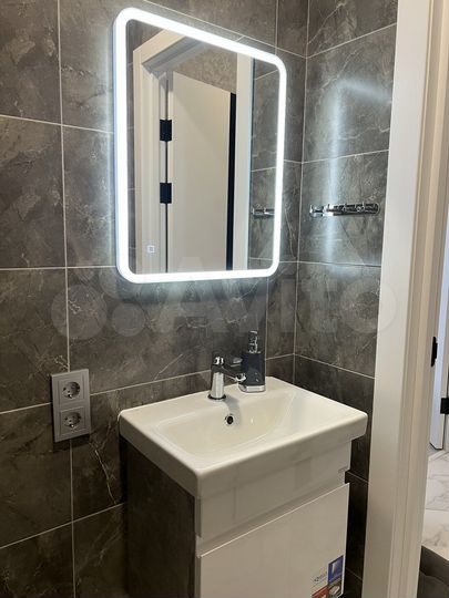 2-к. квартира, 62,2 м², 1/9 эт.