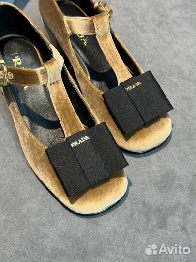 Туфли женские Prada