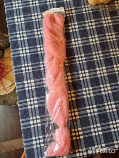 Афролоконы, канекалон, косы