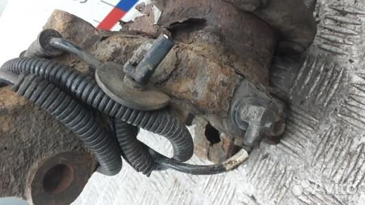 Ступица передняя левая hyundai santa FE 2 (LEA02K9