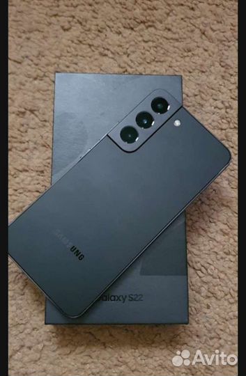 Samsung Galaxy S22+, 8/128 ГБ