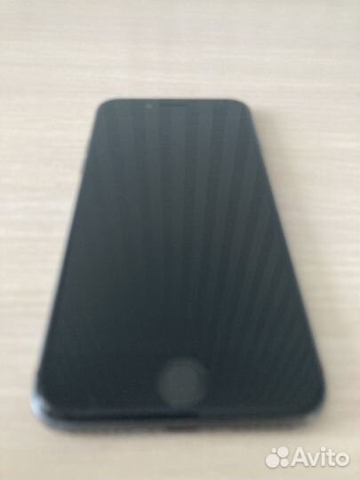 iPhone 8, 64 ГБ
