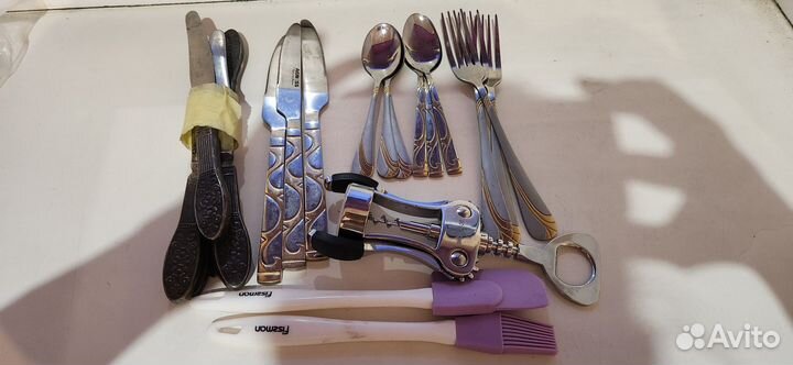 Набор кастрюль+ 2 сковородки