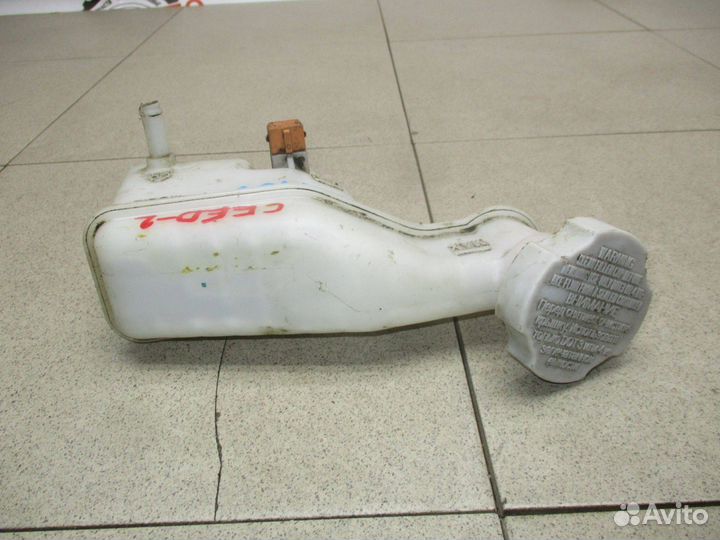 Бачок главного тормозного цилиндра Kia Ceed II (J