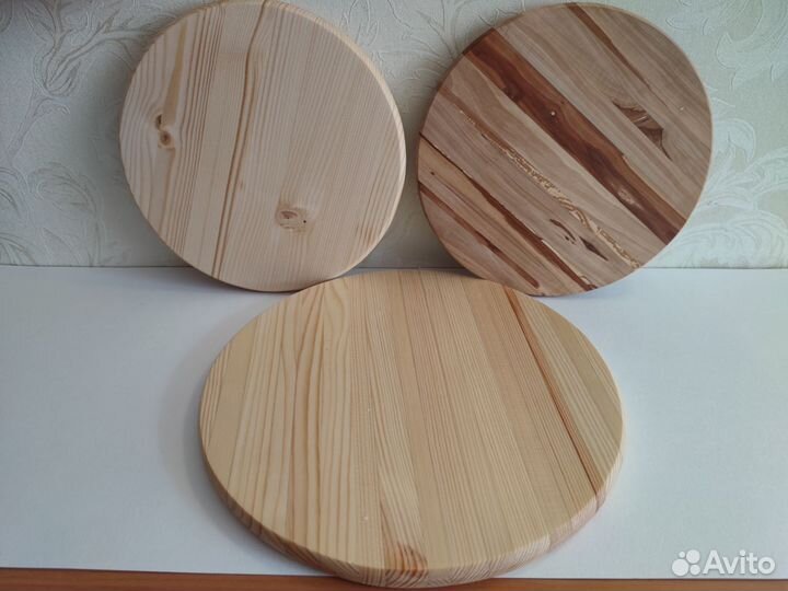 Тарелки для подачи из древесины сосны и груши