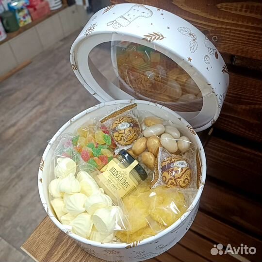 Подарочный бокс