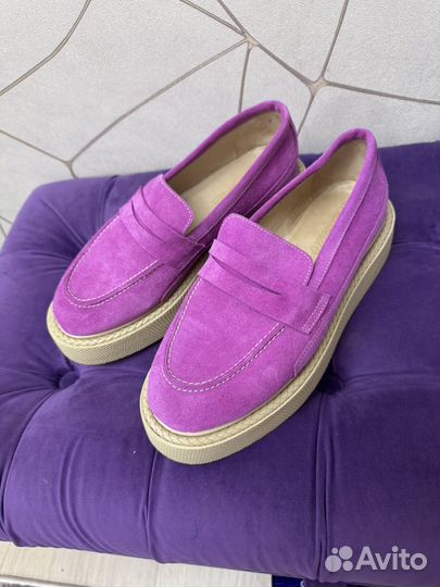 Лоферы яркие женские