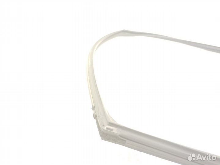 Уплотнитель стекла двери задний правый Chery Tiggo