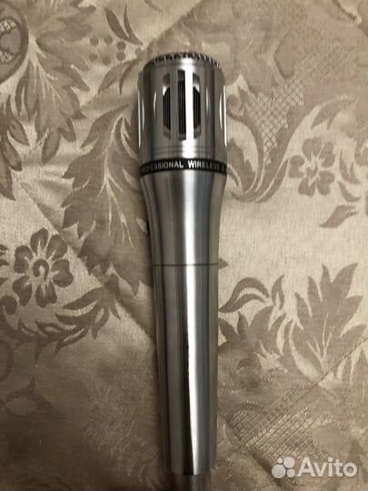 Микрофон для караоке проводной