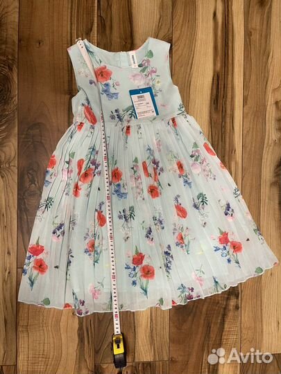 Платье для девочки новое