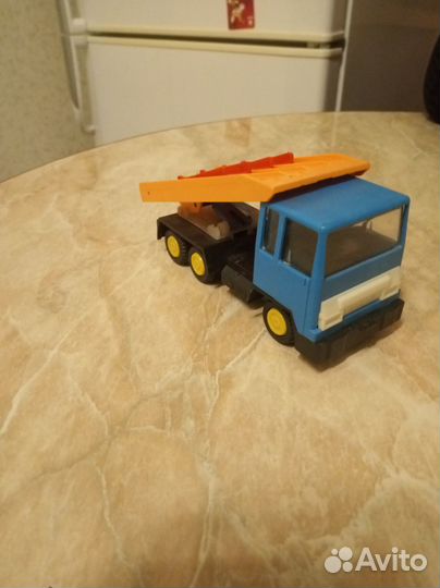 Игрушечные машинки СССР