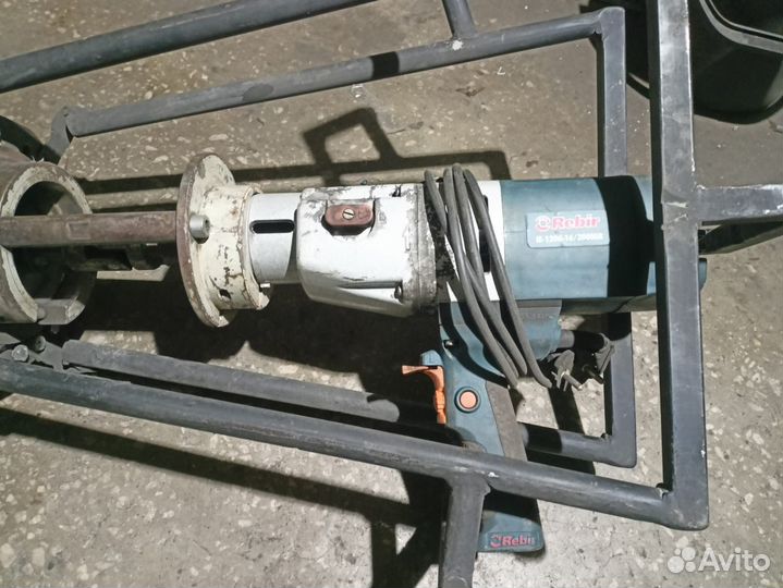 Элекроманшина для закручивание свай