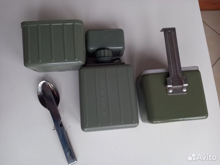 Столовый набор армии Югославии