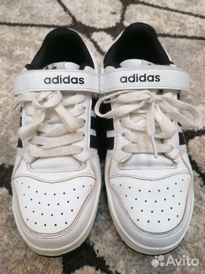 Кроссовки adidas