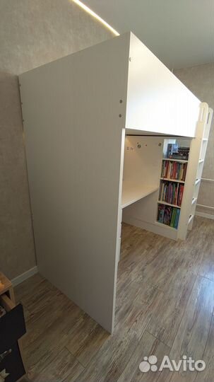 Детская кровать чердак IKEA + стол + шкаф