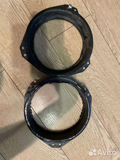 Штатные динамики на фольсваген поло