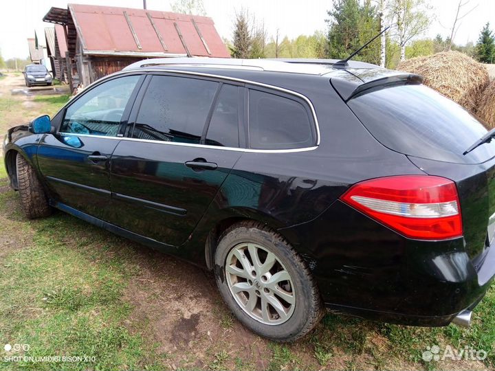 Renault Laguna 2.0 AT, 2010, 250 000 км