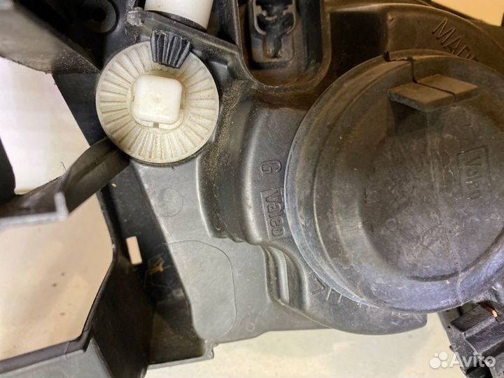 Фара галогеновая левая Nissan Almera N16 2000-2007