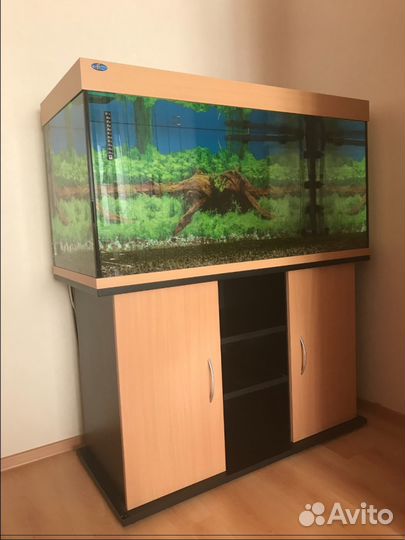 Продаётся аквариум